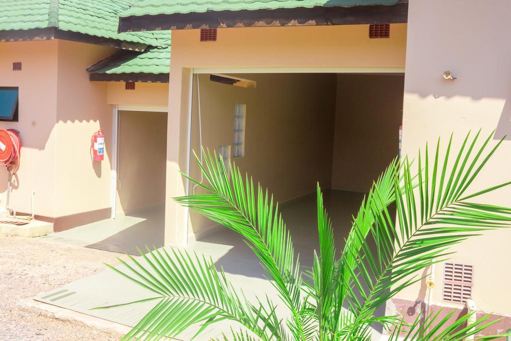 Icon Hotel Chingola Extérieur photo