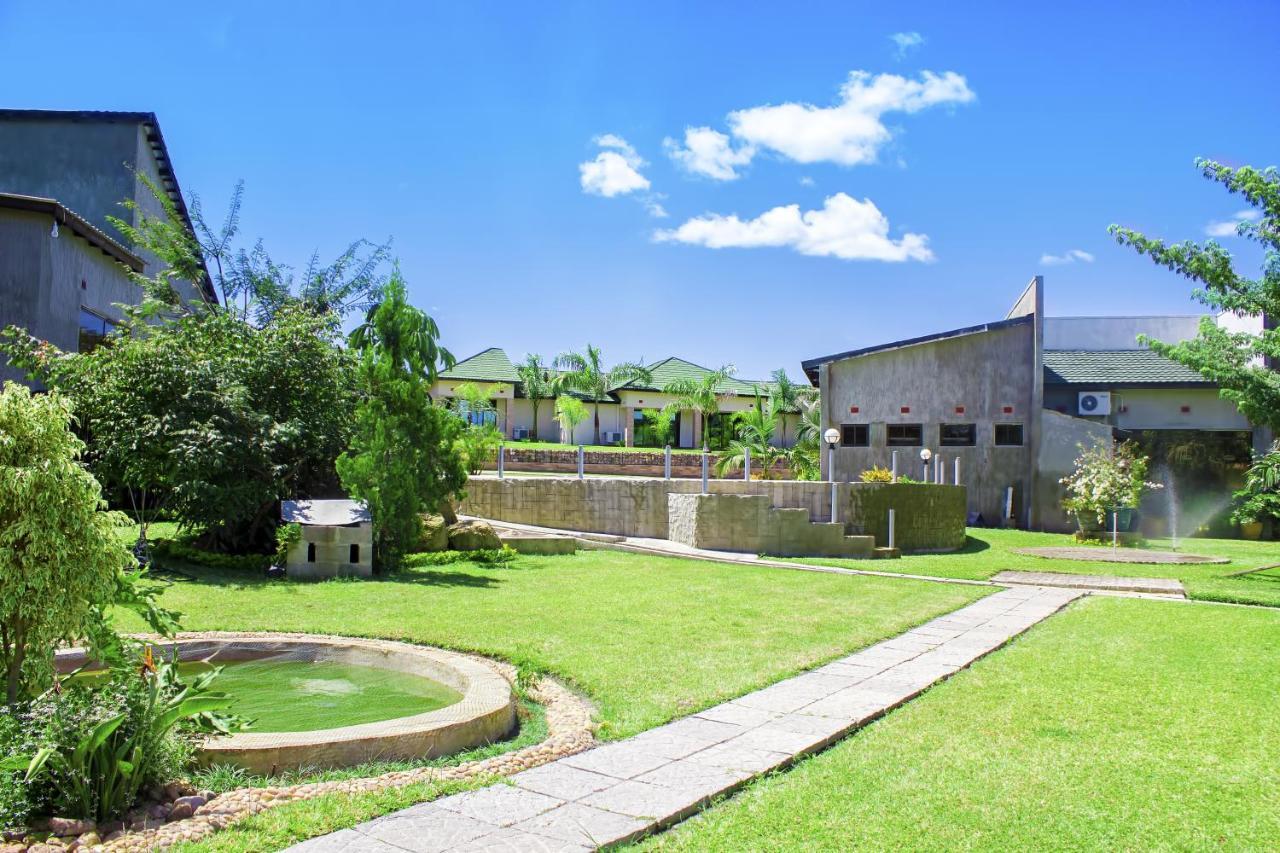 Icon Hotel Chingola Extérieur photo